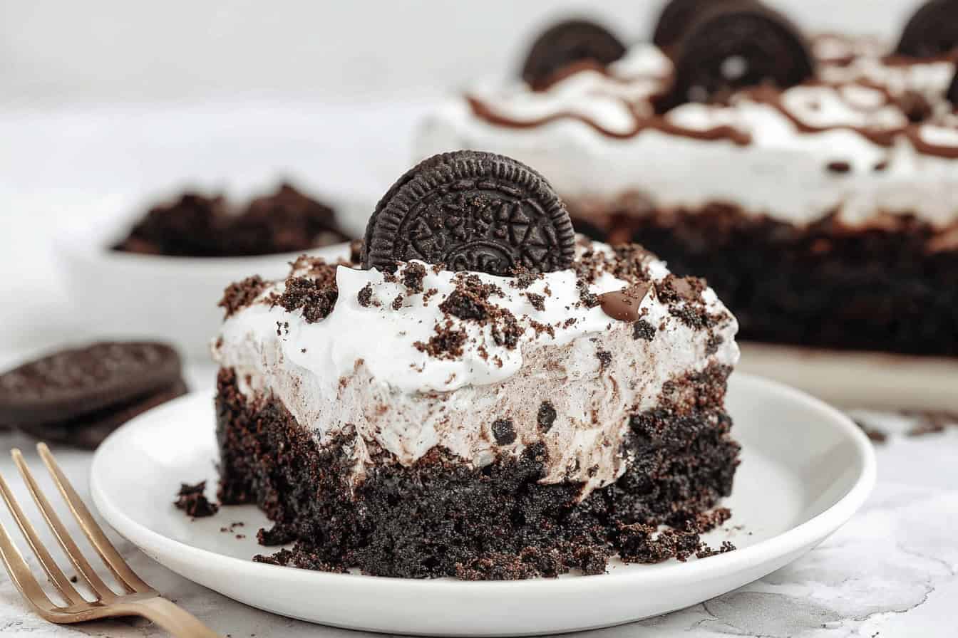 Oreo Pudding Poke Cake
