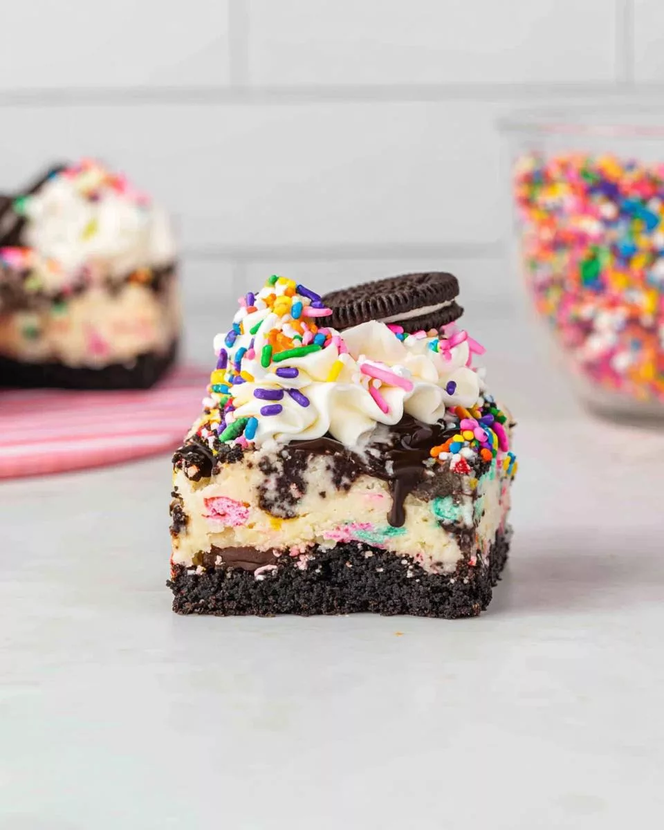 Funfetti Oreo Cheesecake Bars - detail 1