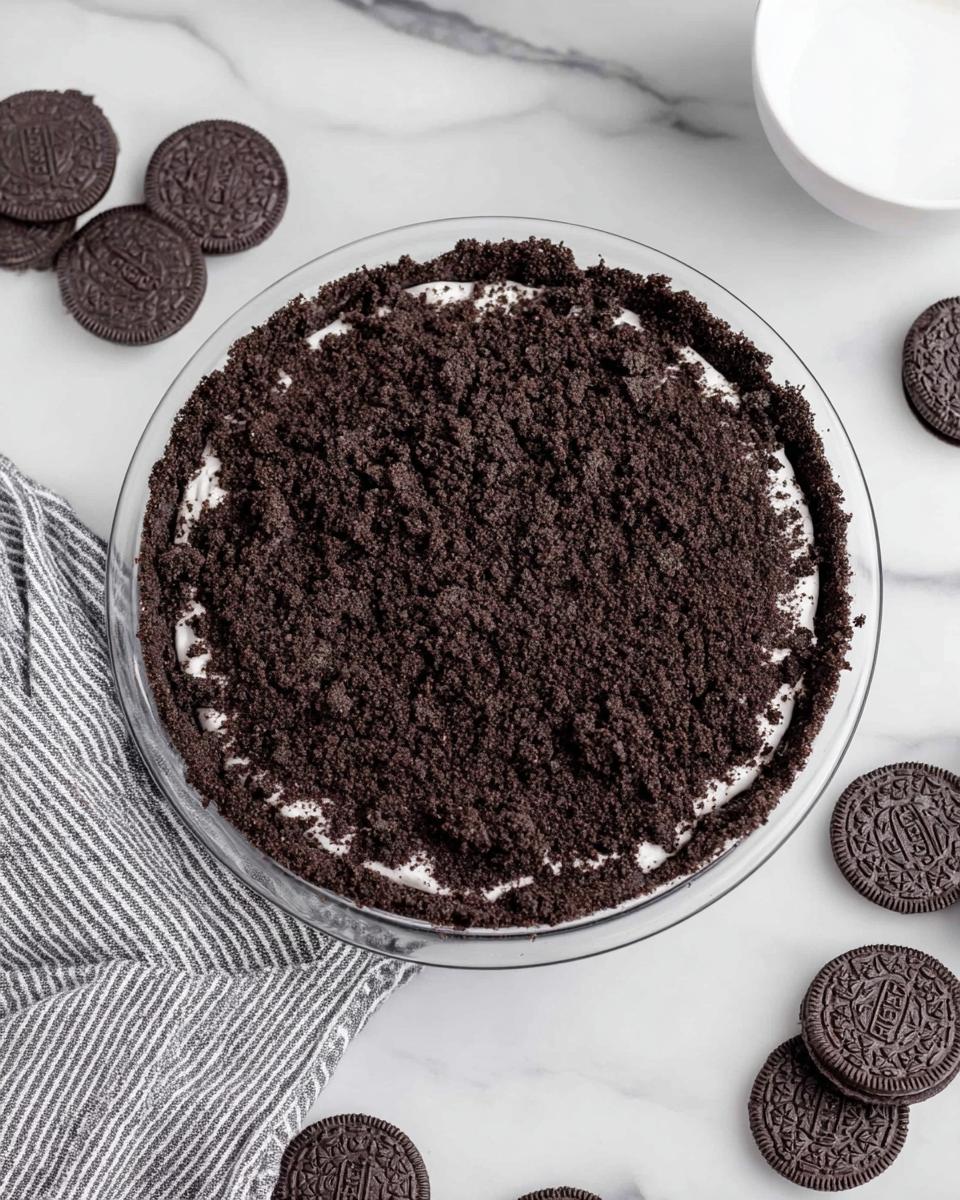 Oreo Pie Crust - detail 1