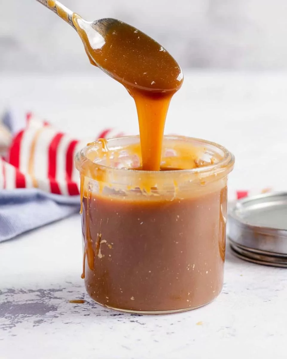 Three Ingredient Caramel Toffee Sauce with Honey - detail 1
