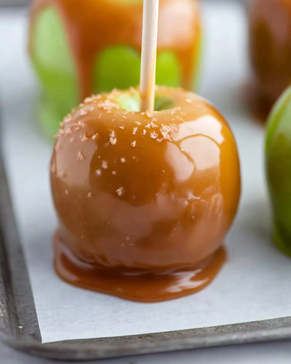 Homemade Caramel Apples - detail 1