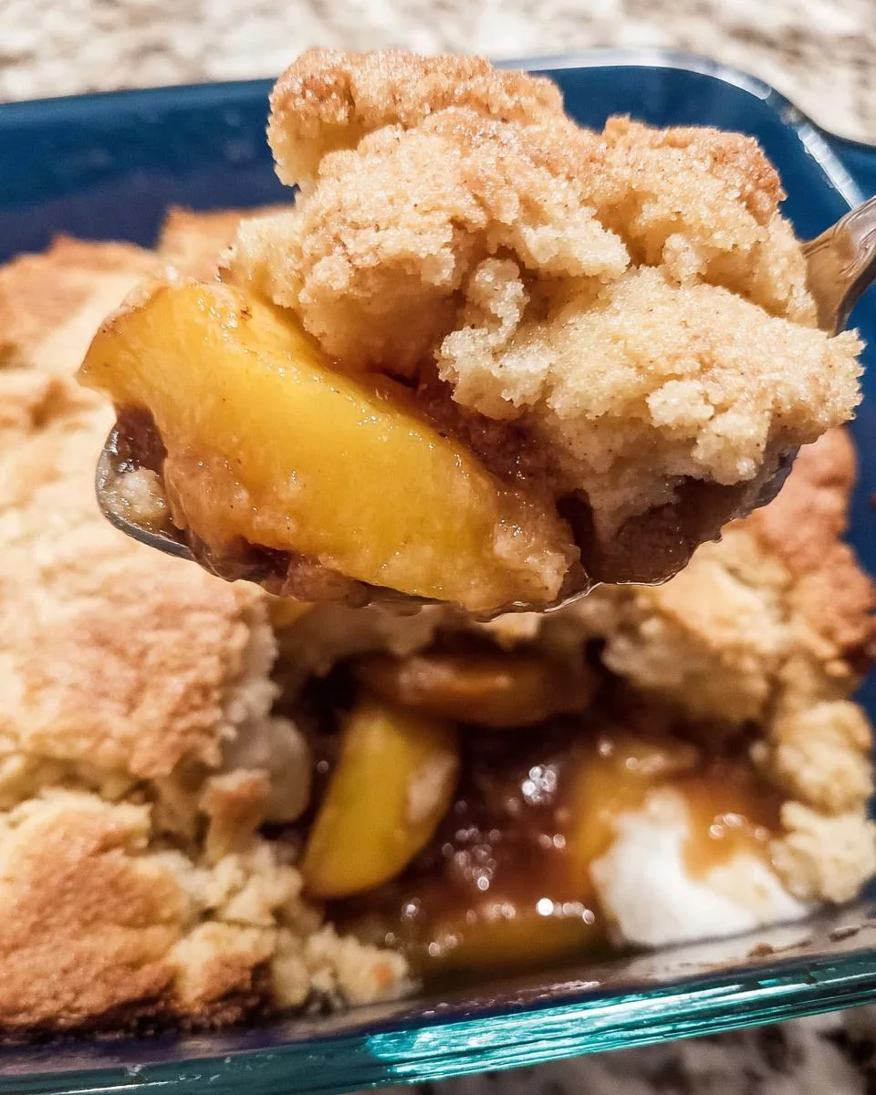 The Best Southern Peach Cobbler - detail 1