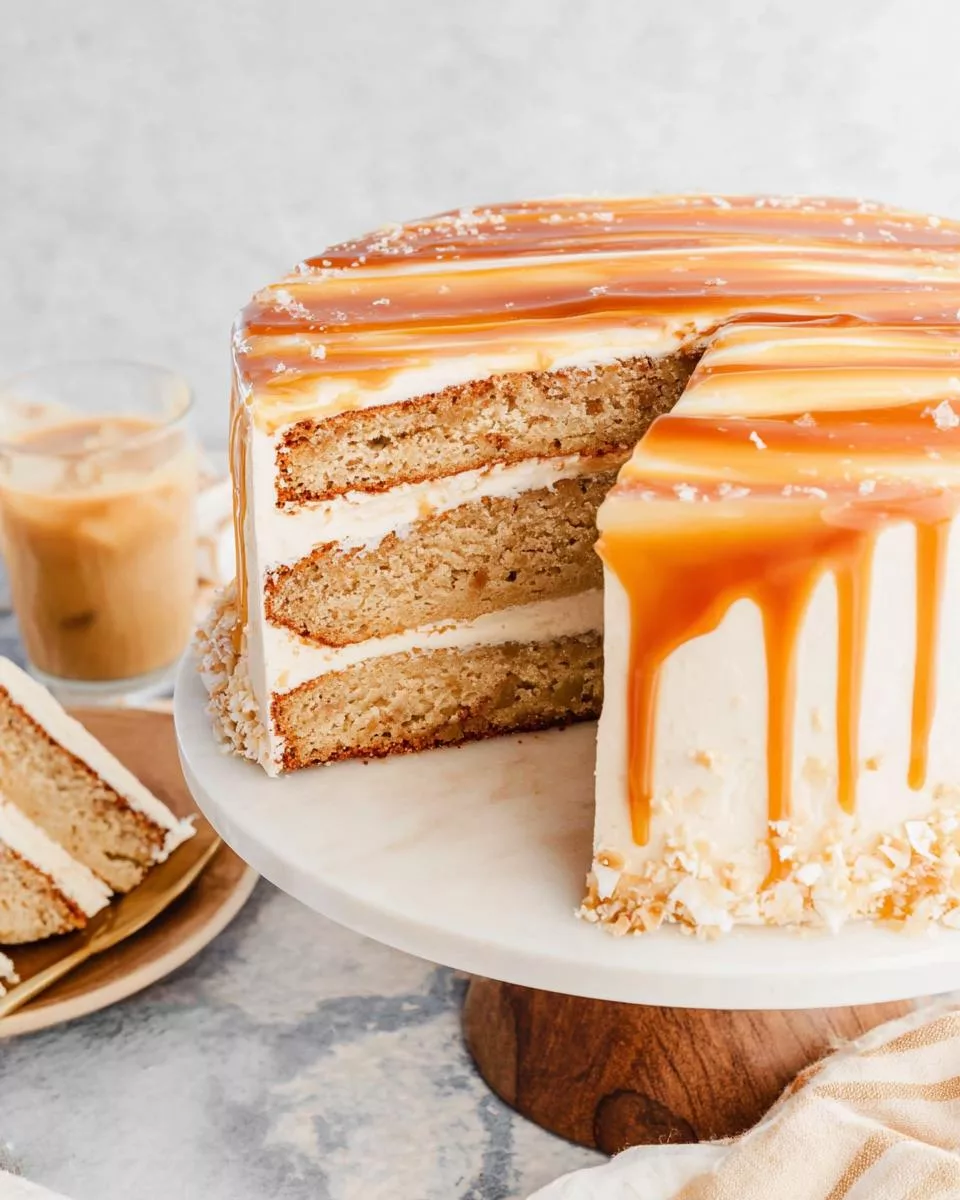 Salted Caramel Cake - detail 2